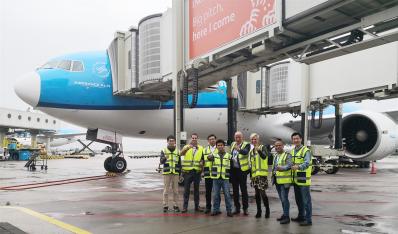 中集天達全球首創無人駕駛智能登機橋在荷蘭機場正式啓用